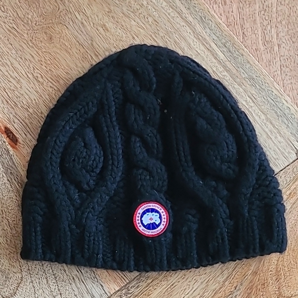 CANADA GOOSE MERINO WOOL BEANIE HAT O/S